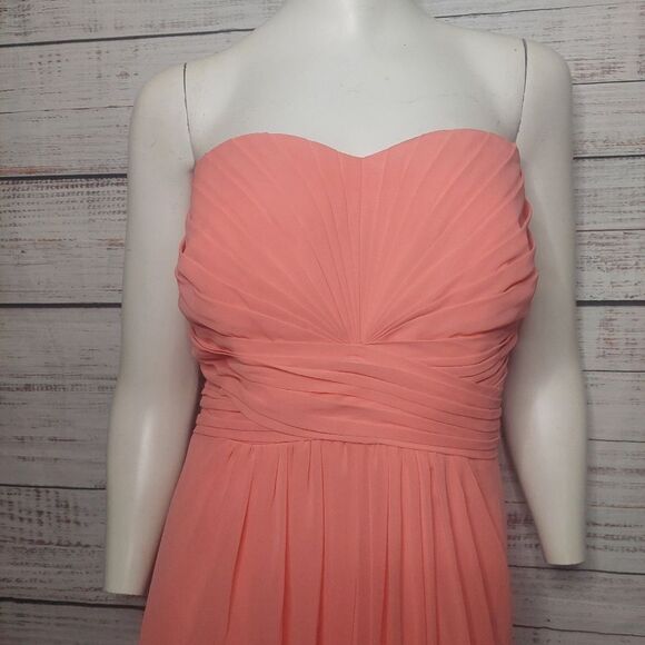David's Bridal Pink Strapless Sweetheart Gown - Picture 3 of 13
